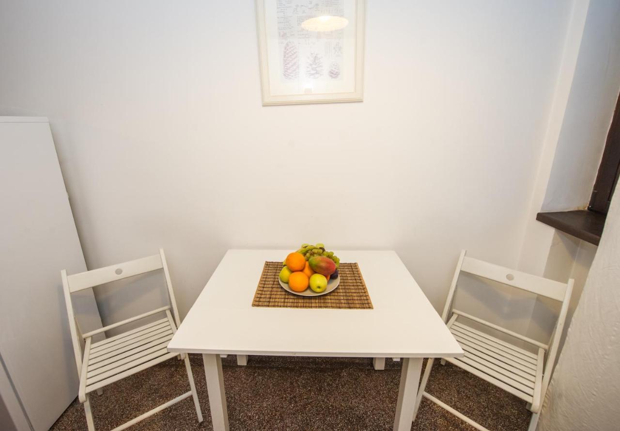 Universitate 1 Apartman Bukarest Kültér fotó