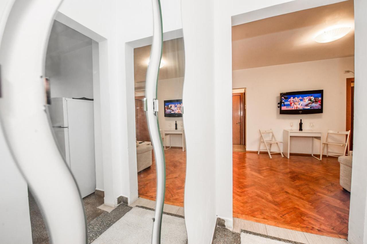 Universitate 1 Apartman Bukarest Kültér fotó
